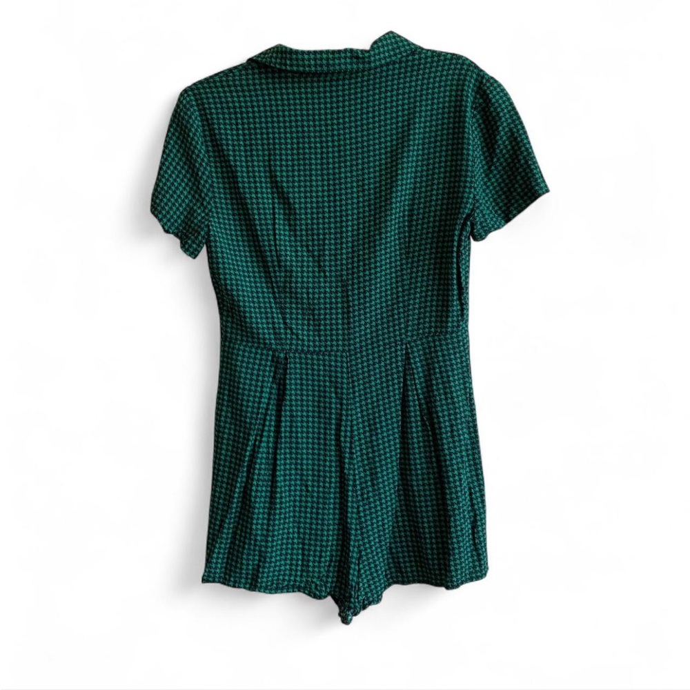 Forever 21 Green Plaid Romper! Size Medium! - Picture 4 of 4